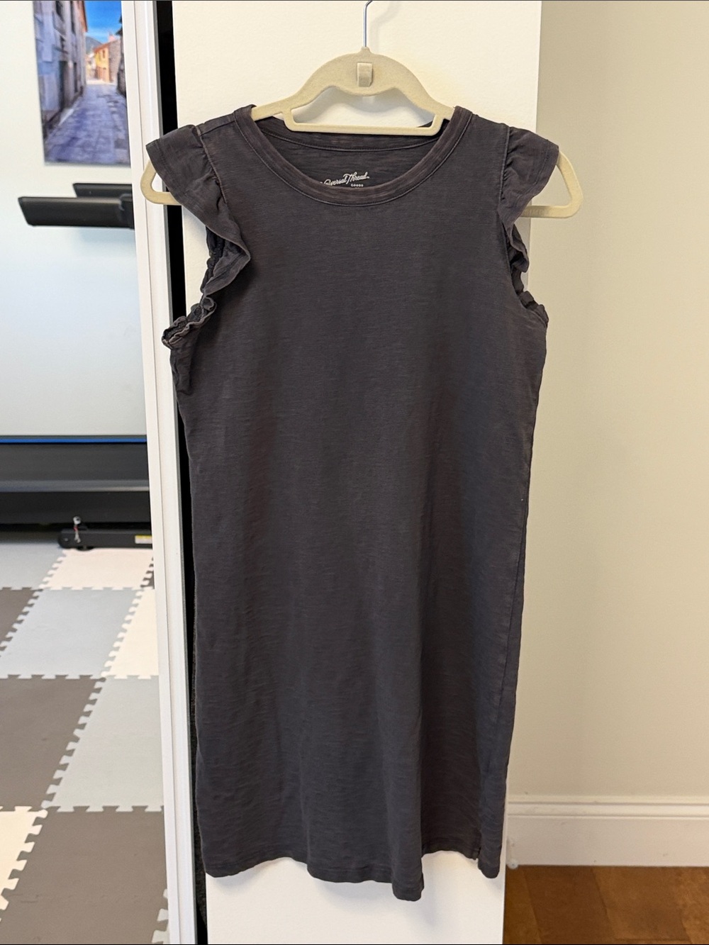 Universal Thread Charcoal Gray Ruffle Sleeve Mini Dress